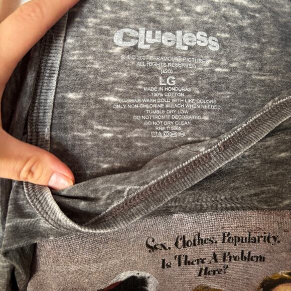 Clueless Movie T Shirt Womens Large Gray Graphic Distressed Relaxed Blouse - Picture 7 of 7